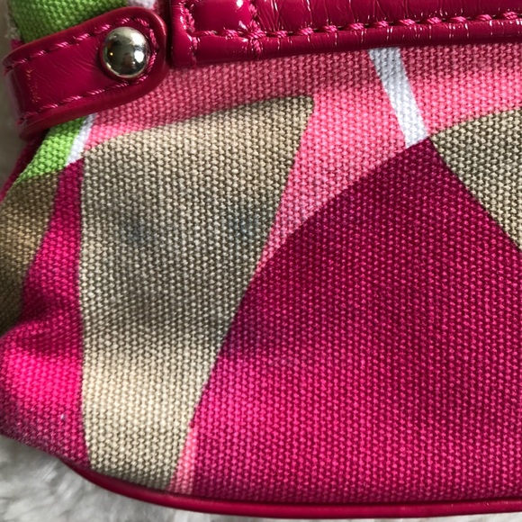 New York & Company small wristlet - Picture 4 of 4